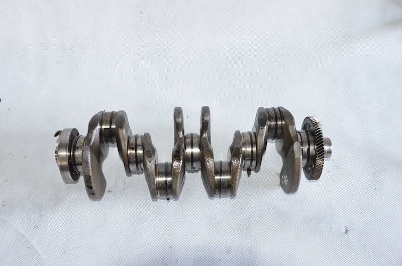 Wał korbowy Audi A4 B8 A5 Q5 A6 C6 Seat Exeo 2.0 TDI CAG CAH CBD PANEWKI