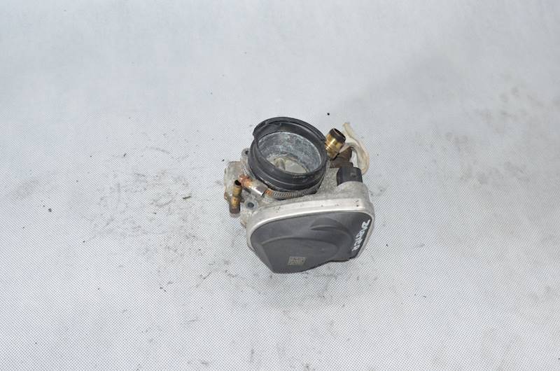 Przepustnica Opel Zafira B Astra III H 1.6 1.8 16V 55560398 A2C53119795