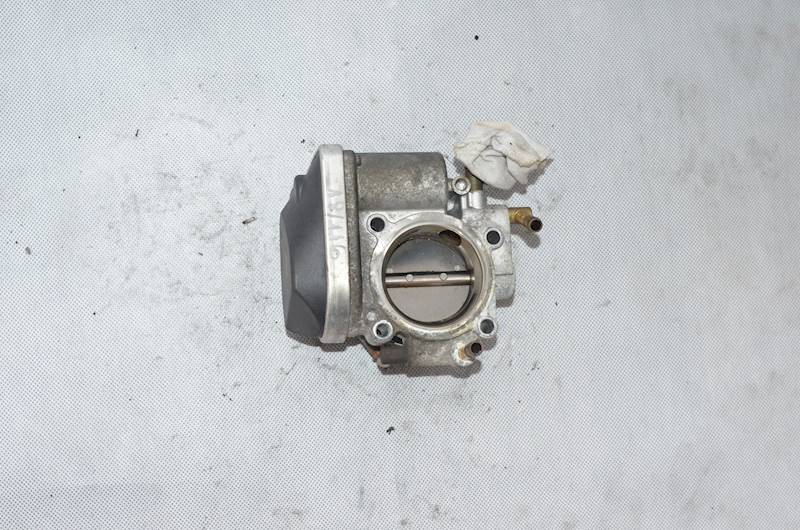 Przepustnica Opel Zafira B Astra III H 1.6 1.8 16V 55560398 A2C53119795