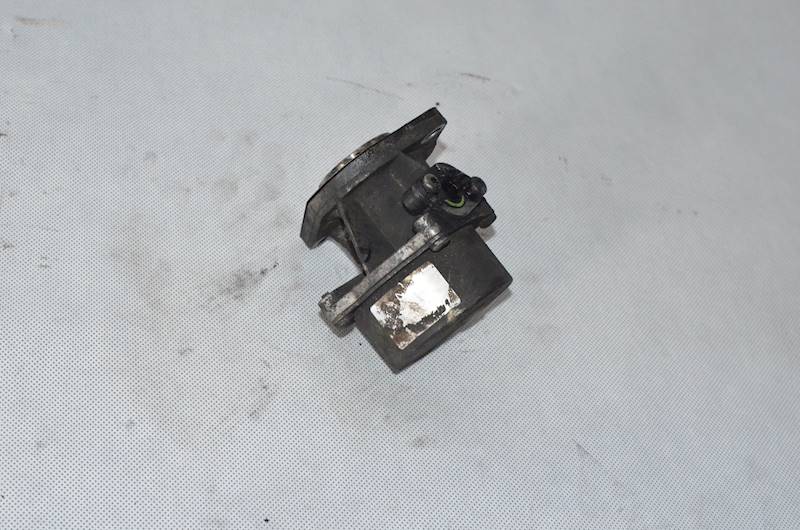 Pompa wakum Renault Clio III Dacia Duster 1.5 DCI