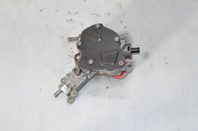 Pompa wakum VW Golf V Jetta Skoda Octavia 2.0 TDI