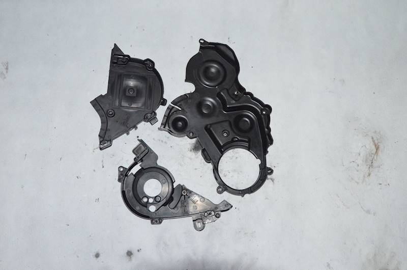 Obudowa rozrządu Peugeot 307 407 Citroen C4 Ford Focus Mk2 1.6 HDI 1.6 TDCI
