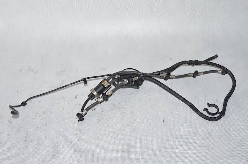 Przewody rurki paliwowe VW Phaeton Touareg Audi A6 A8 Q7 A5 3.0 TDI V6