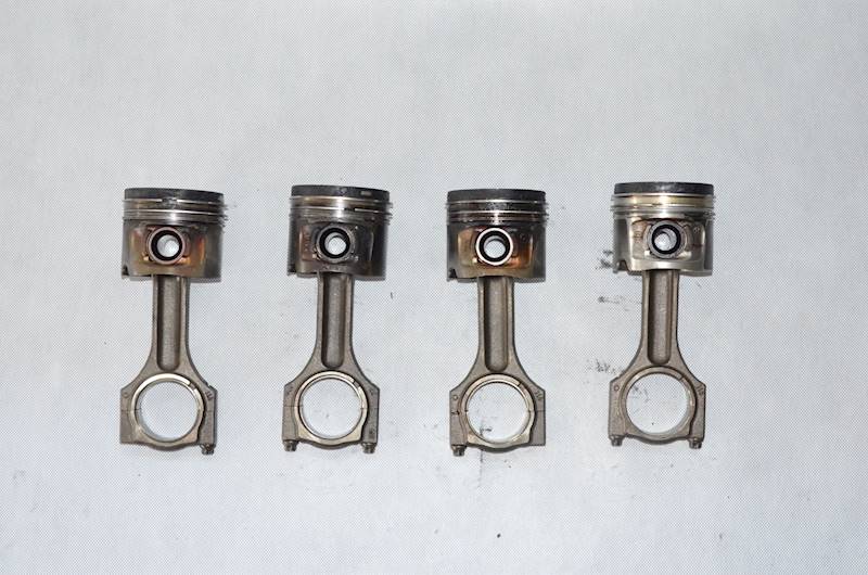 Tłok + korbowód BMW E87 E90 E91 E92 E93 E60 E61 E83 2.0 D N47 N47D20A