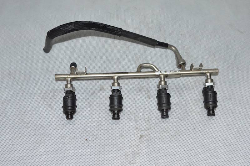 Listwa wtryskowa Opel Zafira A Astra II G III H Vectra B C 1.8 16V Z18XE
