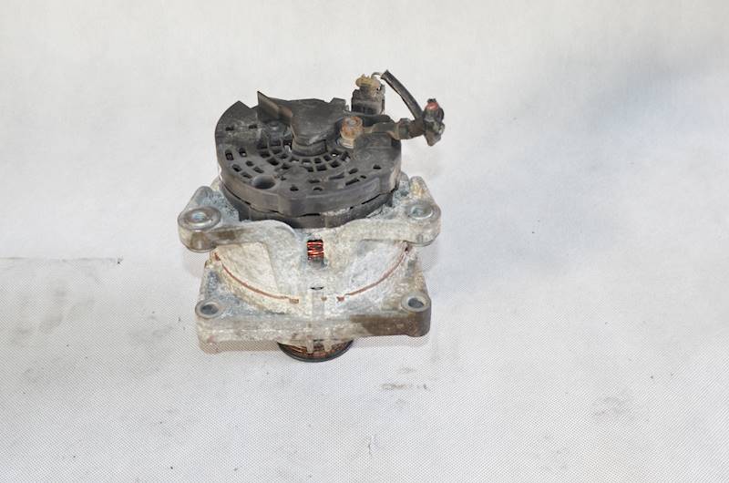 Alternator Opel Astra III H Zafira B Vectra C 1.6 16V Z16XER Z16XEP Z16XE1