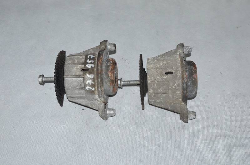 Poduszka silnika Mercedes-Benz S-Klasa W221 W204 E-Klasa W212 CLS 3.5 V6