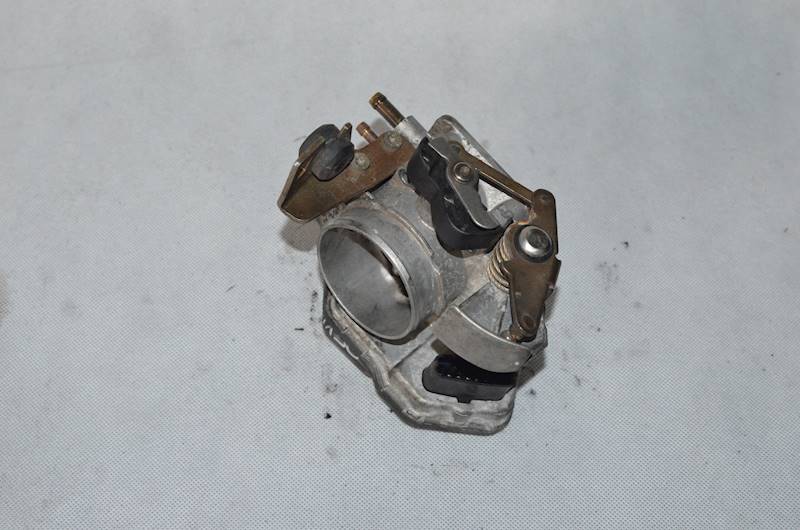 Przepustnica Opel Zafira A Astra II G Vectra B 1.8 X18XE1 5WS932501