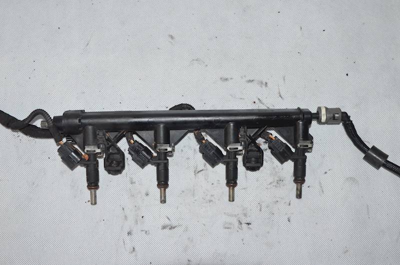 Listwa wtryskowa wtryski Citroen C3 Picasso DS3 DS4 Peugeot 207 1.4 1.6 VTI 
