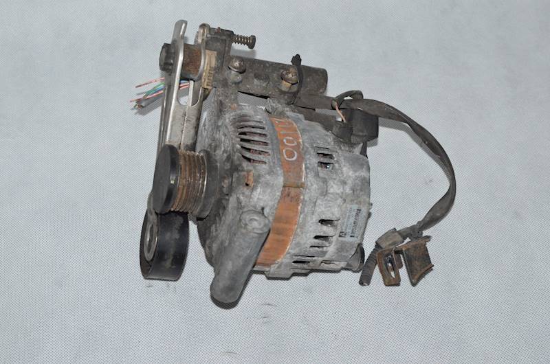 Alternator Peugeot 2008 207 208 Citroen Berlingo C3 Picasso C4 1.4 1.6 VTi