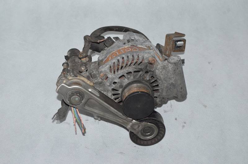 Alternator Peugeot 2008 207 208 Citroen Berlingo C3 Picasso C4 1.4 1.6 VTi