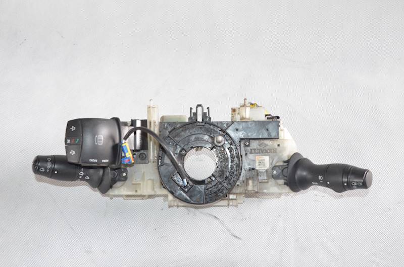 Przełącznik zespolony Renault Master III Opel Movano B 2.3 DCI 681720005RD