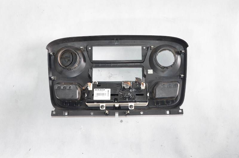Konsola środkowa Panel Nawiewu Renault Master III Opel Movano B 2.3 DCI