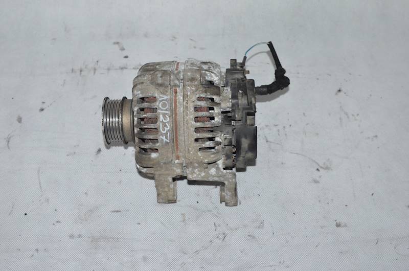 Alternator Opel Astra III H Vectra C Zafira B Meriva A 1.6 16V Z16XEP