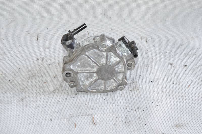 Pompa wakum Ford Focus Mk3 Peugeot 508 5008 Citroen Berlingo 1.5 TDCI HDI