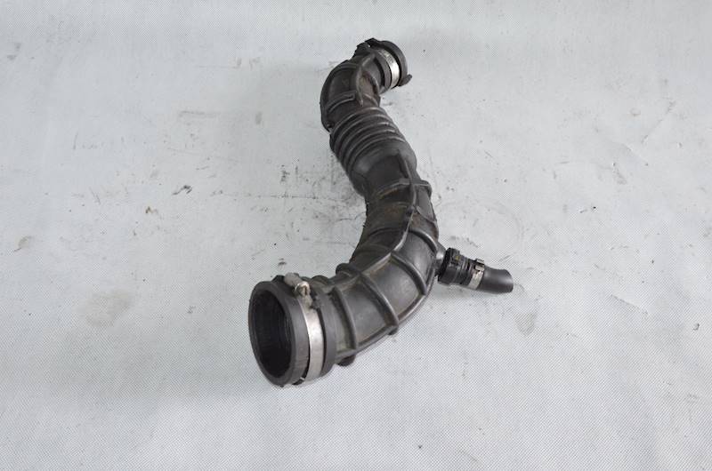 Przewód powietrza dolot rura Renault Clio III Kangoo Scenic Megane 1.5 DCI