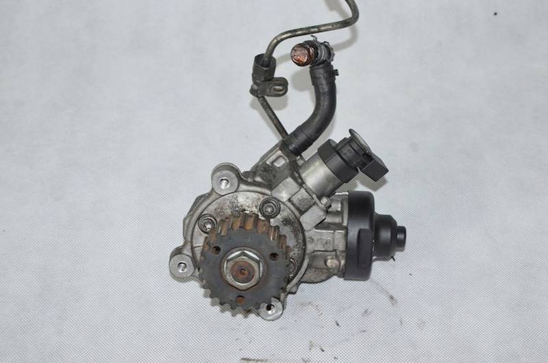 Pompa wtryskowa VW Golf VII Tiguan Passat B8 Touran Audi A3 1.6 2.0 TDI CRB