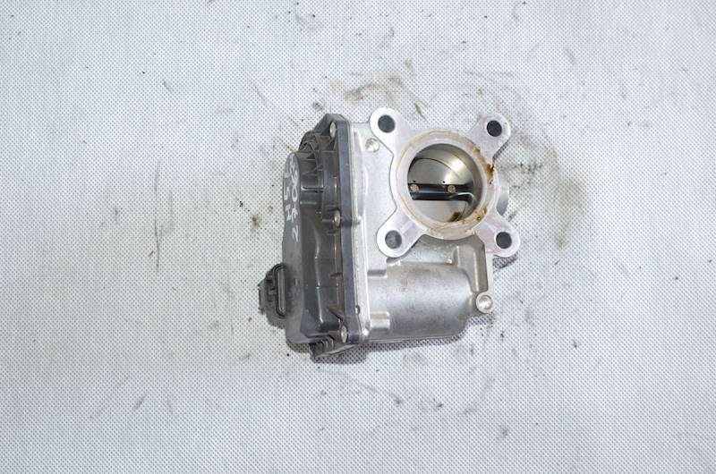 Przepustnica Renault Scenic Clio IV Captur Kadjar Dacia Duster 1.2 TCE H5F