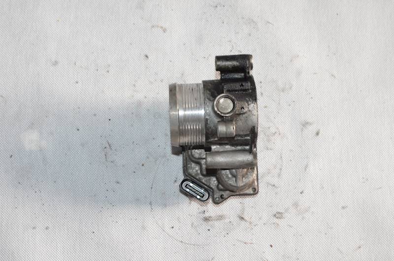 Przepustnica Audi A4 B8 A5 A6 C6 Q5 Seat Exeo 2.0 TDI CAG CAH 03L128063E 