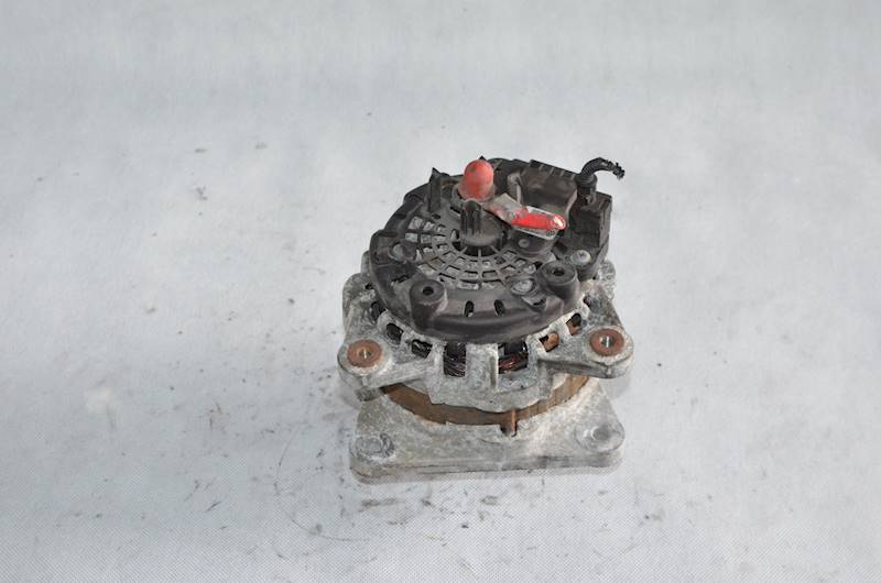 Alternator Dacia Lodgy Duster II Dokker 1.6 SCE H4MD738 H4M 231001568R