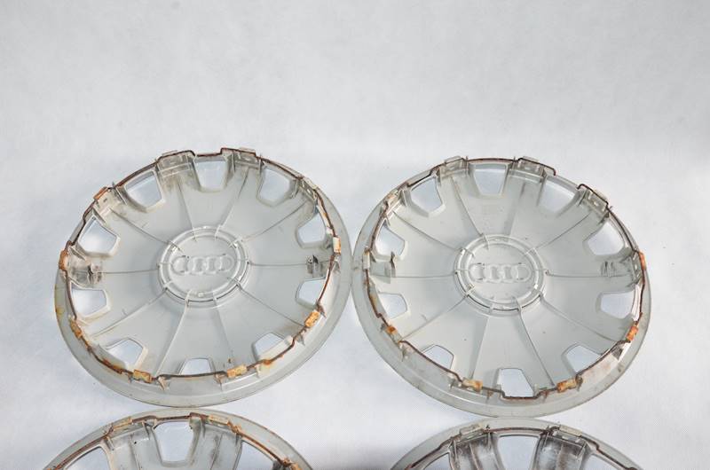 Kołpaki Audi A4 S4 B7 8E 8H A6 C5 C6 4B0601147D 16" Oryginalne 4B0601147D