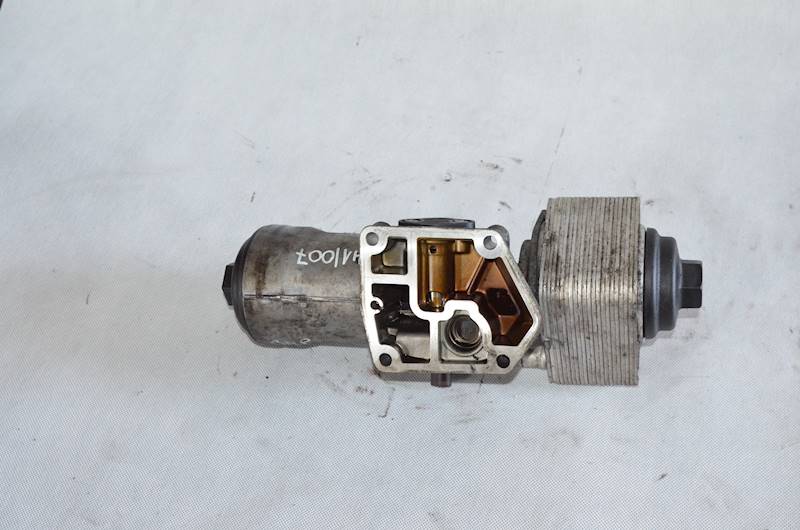 Obudowa filtra oleju VW Golf V Jetta Passat B6 Audi A3 Octavia 2.0 TDI BMP