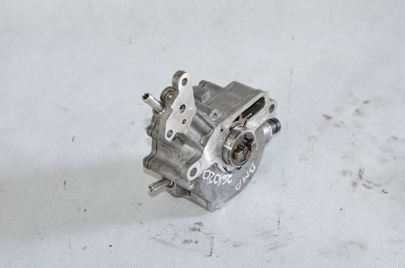 Pompa wakum VW Golf V Caddy Passat B6 Audi A3 Skoda SuperB 2.0 TDI BMP