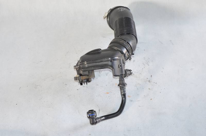 Rezonator powietrza turbiny VW Golf Passat B8 Skoda Octavia III 1.5 TSI DAC