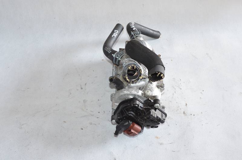 Pompa Wody Termostat VW Golf VII Passat B8 Arteon Skoda Octavia 1.5 TSI DAC