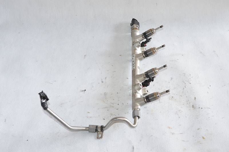 Listwa wtryskowa wtrysk VW Golf VII Passat B8 Skoda Octavia 1.5 TSI DAC KPL