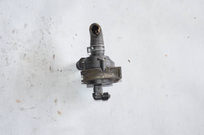 Dodatkowa Pompa Wody VW Golf VII Passat Skoda Octavia III 1.5 TSI DAC DAD