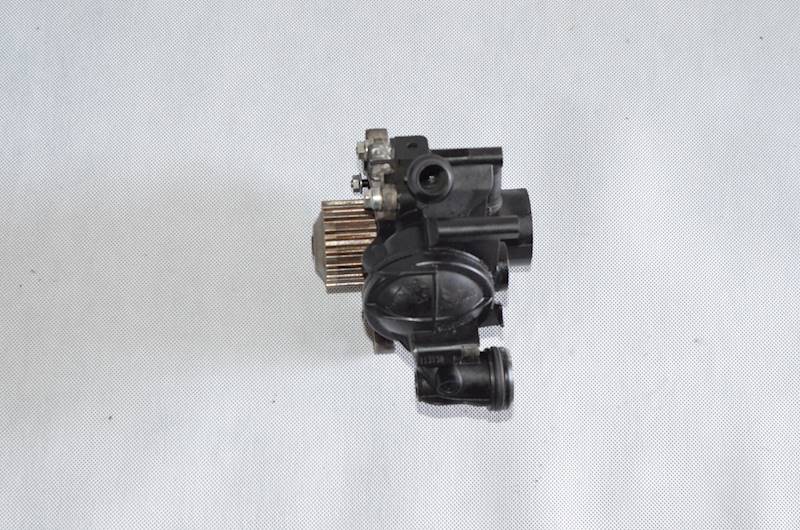 Pompa Wody Citroen C3 C4 Berlingo Peugeot 3008 508 Expert DS4 1.5 HDi YH01