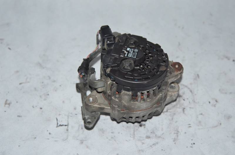 Alternator Toyota Yaris II 1.3 VVT-i 2NZ-FE 2SZ-FE 0124225053 27060-0J061