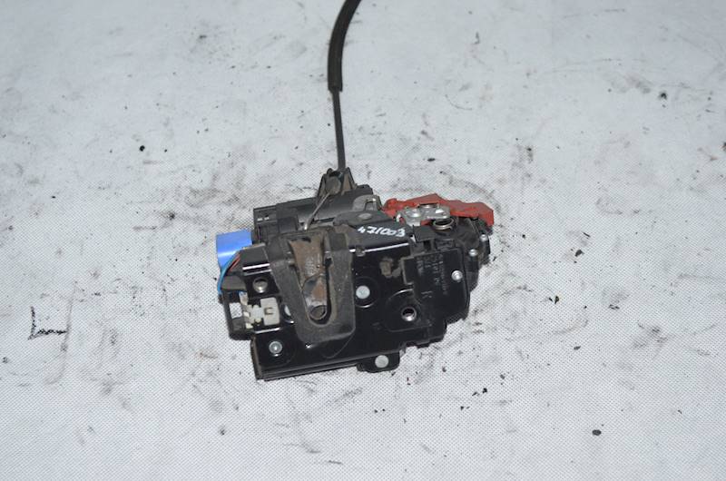 Zamek drzwi przód prawy Seat Ibiza Skoda Fabia Roomster 3B1837016CE 8 PIN