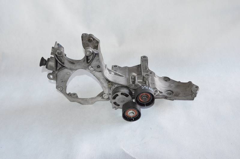 Łapa wspornik silnika Renault Espace IV Laguna II 2.2 DCI 8200154164 G9T