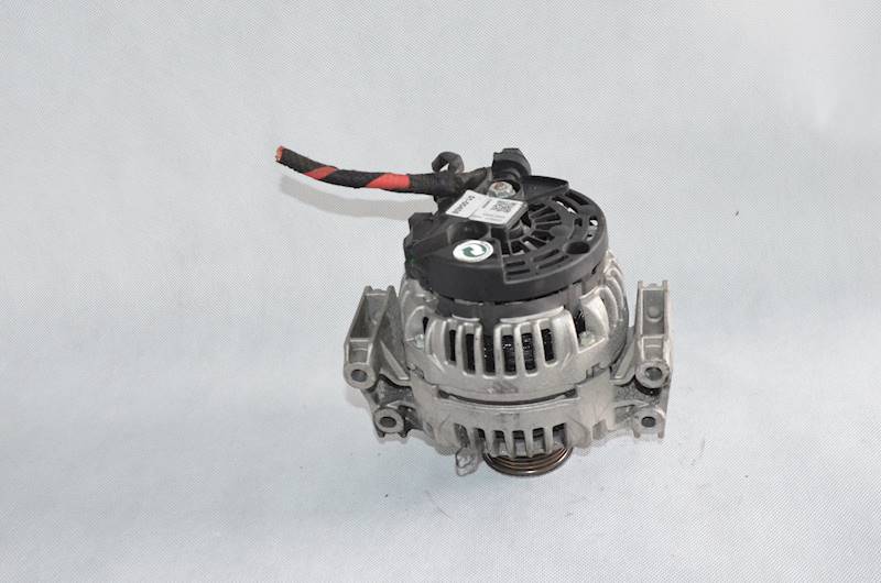 Alternator Opel Vectra C Signum Astra III H Zafira B 2.2 16V DIRECT Z22YH