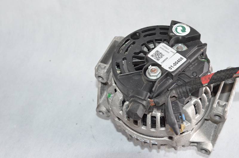 Alternator Opel Vectra C Signum Astra III H Zafira B 2.2 16V DIRECT Z22YH