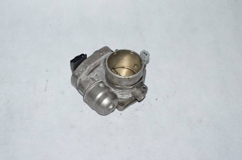 Przepustnica Citroen C8 Peugeot 607 407 406 807 2.2 16V 158 KM 3FZ