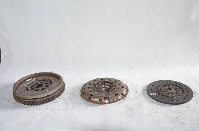Koło dwumasowe Ford Transit Mk7 VII 2.2 TDCI KOMPLET 415043810 325024110