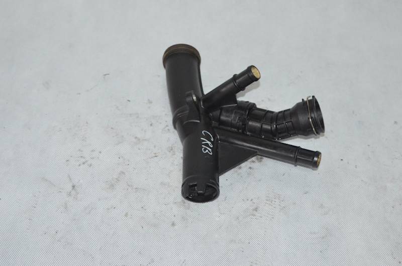 Obudowa termostatu VW Golf VII Passat B8 Seat Leon ST Skoda 2.0 TDI CRB CRL