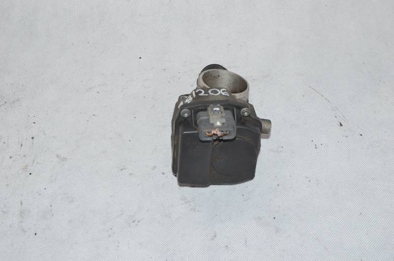 Przepustnica Renault Espace IV Laguna II Scenic 2.0 T Turbo 8200243886 F4R