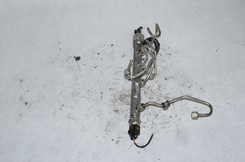 Listwa wtryskowa VW Golf VI Passat B7 Skoda Octavia A3 1.6 TDI CAY CZUJNIK