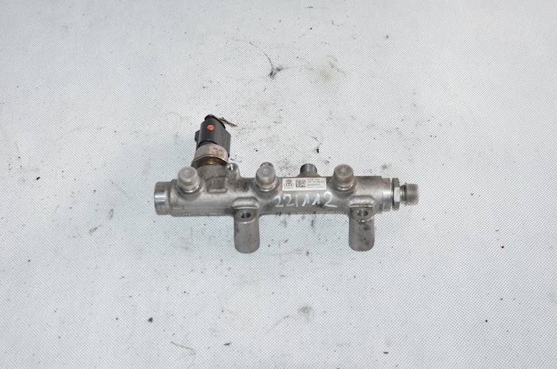 Listwa wtryskowa czujnik VW Touareg Audi A4 B8 A6 C7 A7 3.0 V6 TDI CVW KPL