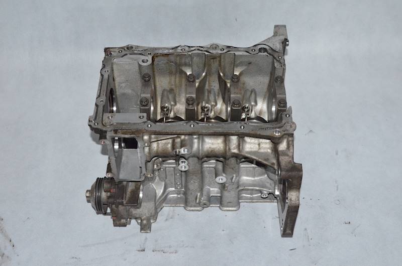 Blok silnika Citroen C3 DS4 DS4 Peugeot 308 5008 1.2 THP Turbo HN05 HNY HNZ