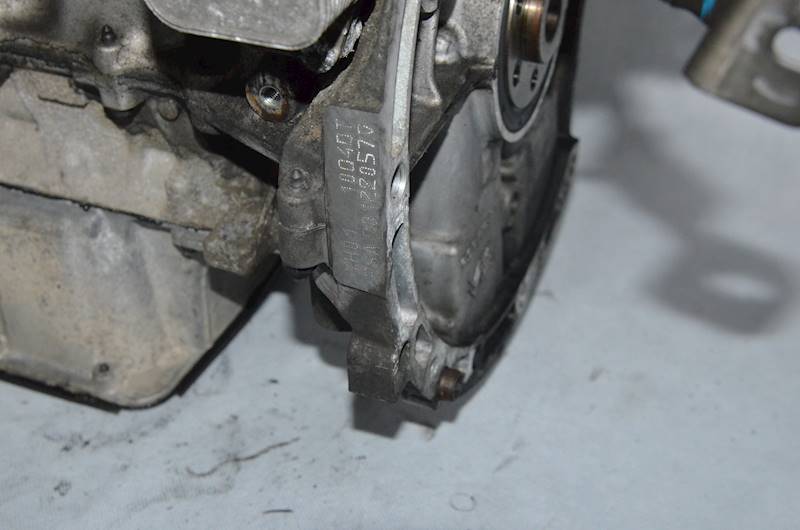 Blok silnika Peugeot Partner Expert 3008 Citroen C5 Berlingo 1.5 HDI YH01