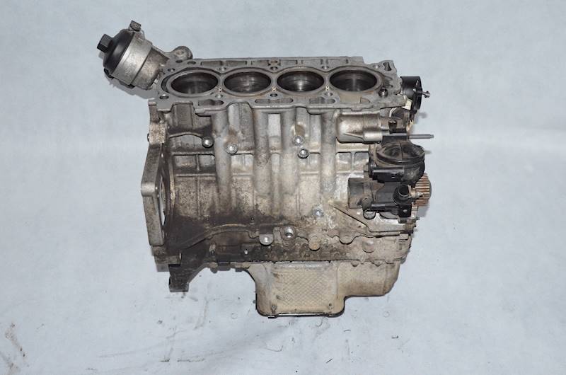 Blok silnika Peugeot Partner Expert 3008 Citroen C5 Berlingo 1.5 HDI YH01