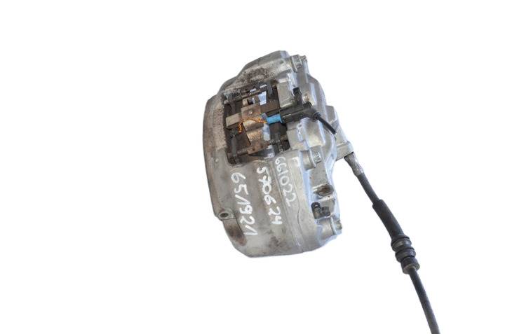 Zacisk hamulcowy Prawy Mercedes C-Klasa W205 2.2 CDI OM651 AMG 4Matic 4x4