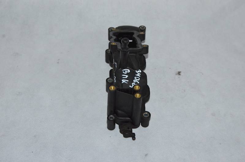 Kolektor ssący Lewy Audi A6 C6 A4 B7 A8 VW 3.0 TDI V6 BMK ASB 059129711AF