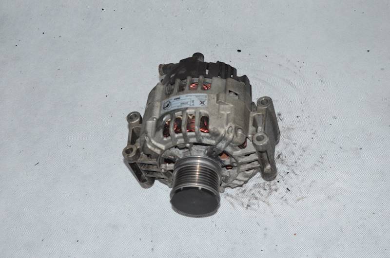 Alternator Mercedes C W203 CLC CLK E-Klasa W211 1.8 KOMPRESSOR OM271 271946