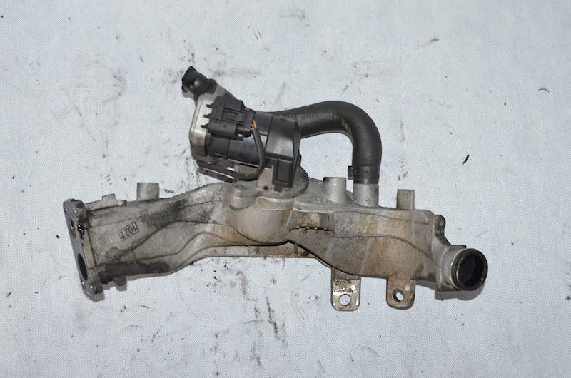 Zawór rura EGR Mercedes E W211 C W203 ML W163 2.7 CDI OM647 OM612 A64614060